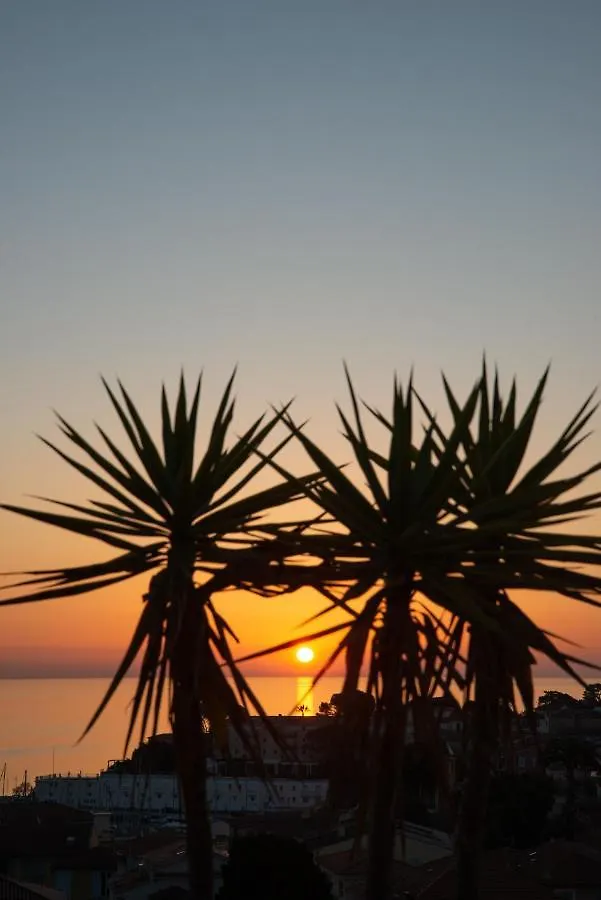 Amazing Sea View Apartment With Private Close Parking Saint-Jean-Cap-Ferrat Francie